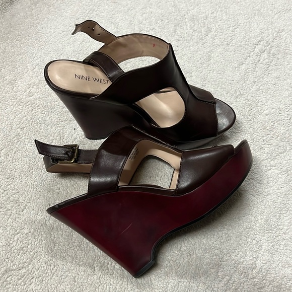 Nine West 7 Millions Strap Wedge Sandals - Picture 4 of 6